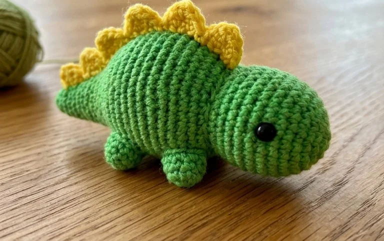 Pocket Baby Dinosaur Free Crochet Patterns
